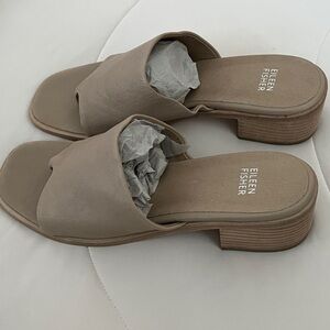 Eileen Fisher Women's Beige Nude Leather Mules